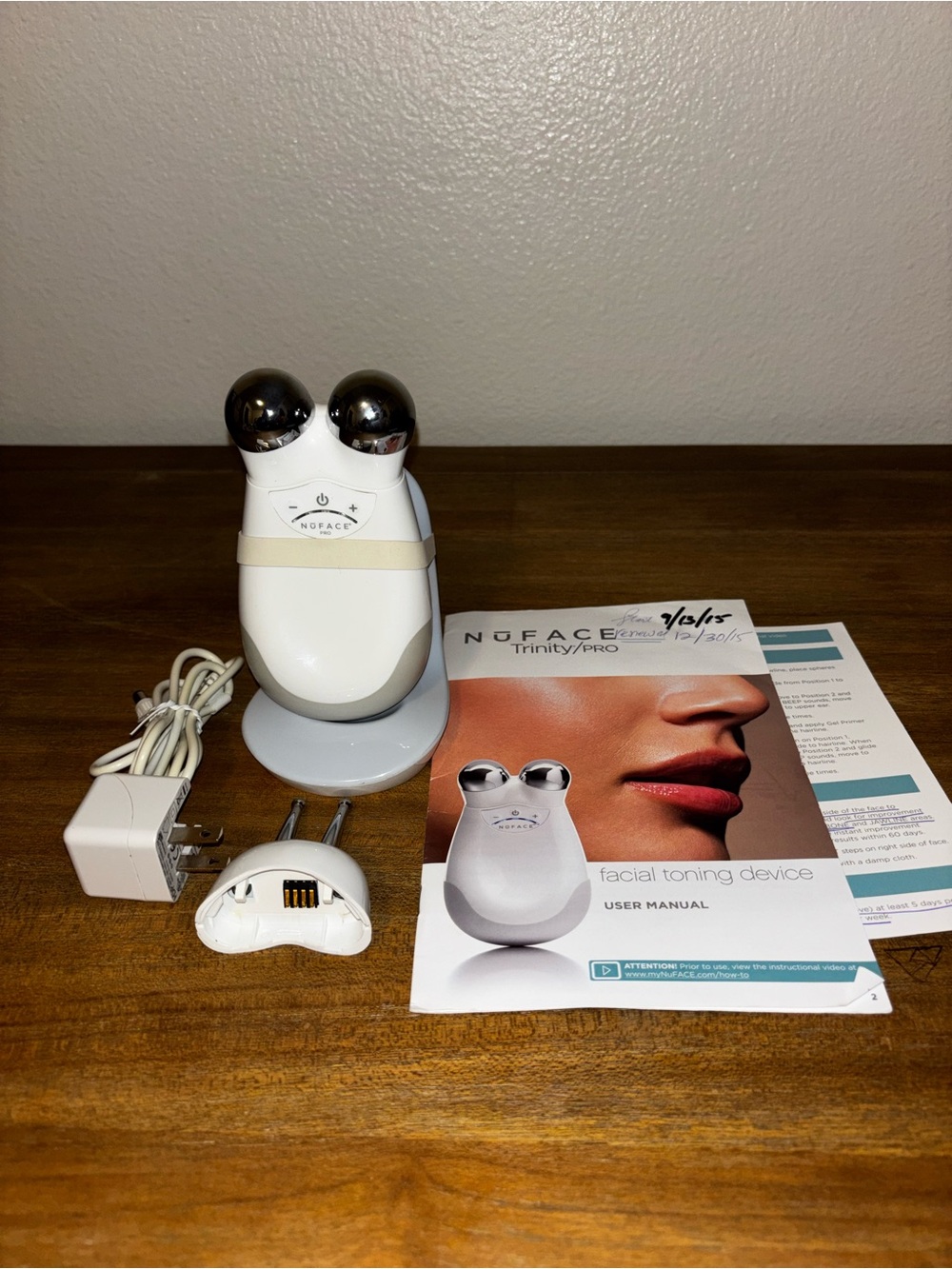 NuFACE Trinity w/ ELE Attachment Facial Toning Kit - Picture 2 of 4